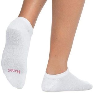 White no show socks 👃🏻